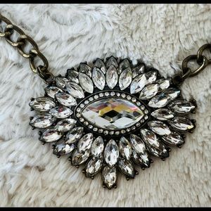 FLORAL OVAL RHINESTONE Shinny Necklace Pendant! So Beautiful & Unique!